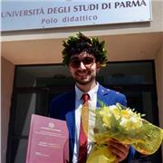 Laureato in economia magistrale, appassionato di matematica e algebra